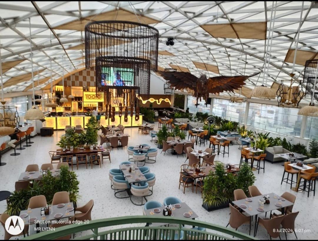 Atmosfera Bengaluru, India Aparthotel Екстериор снимка